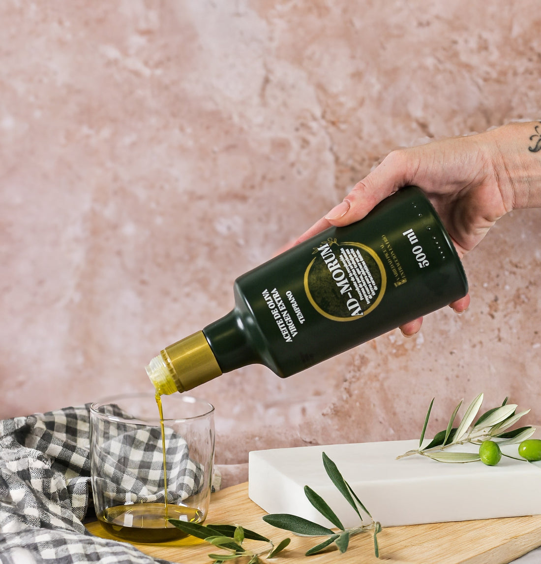 Foto temprano AD-MORUM